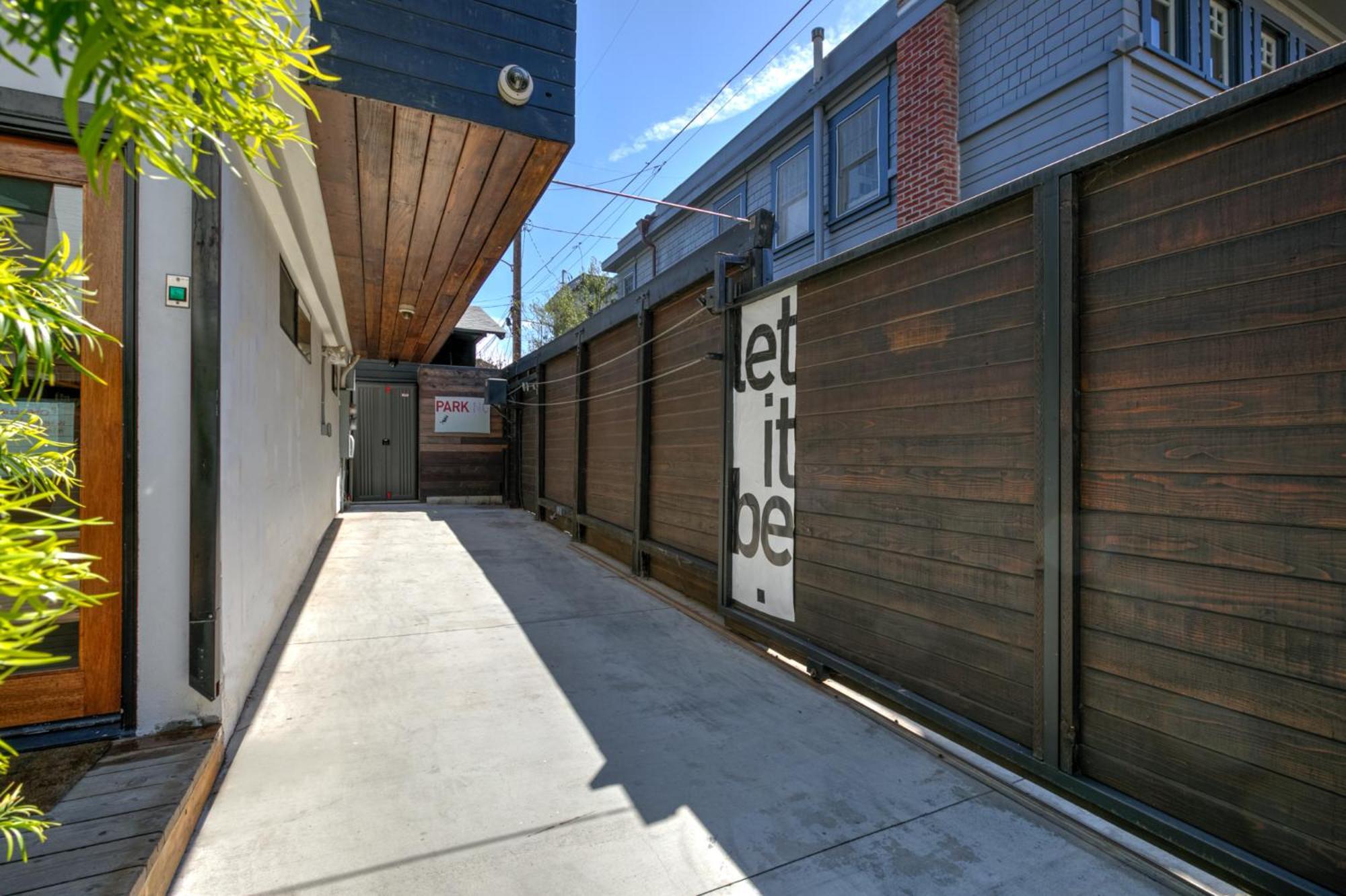 Artspace Locations Venice Beach Rooftop House Apartment Los Angeles Exterior photo